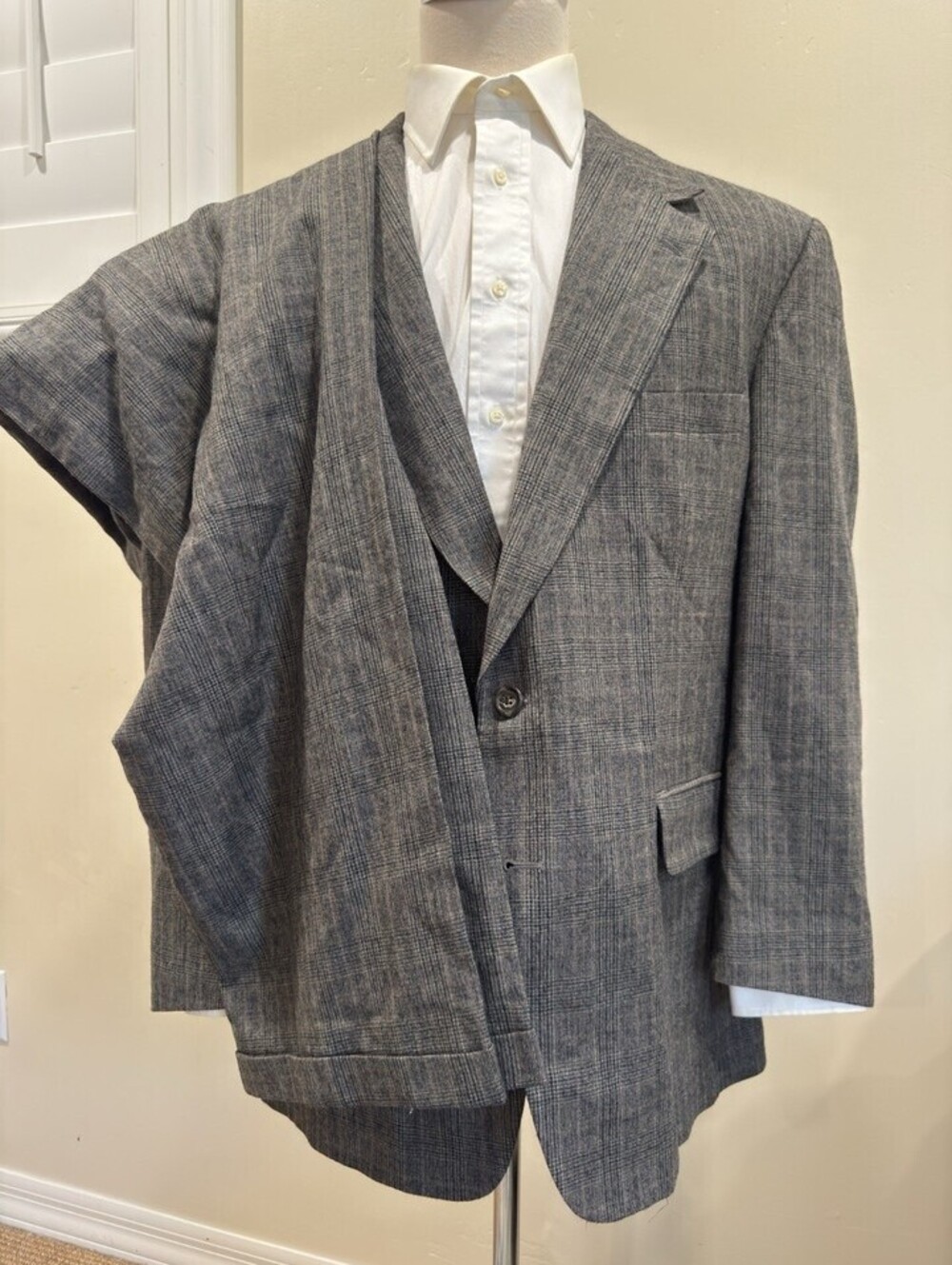 Bill Blass Vintage 90's Glen Plaid Wool Suit Brown 46R